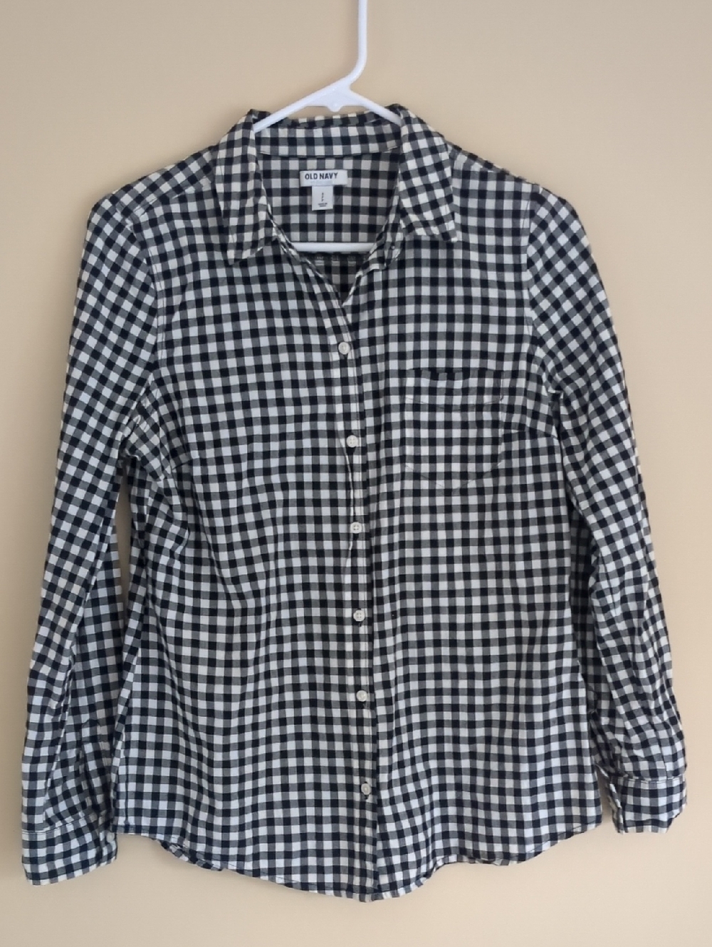 Small Old Navy Black And White Gingham Button Up Long Sleeve Shirt Top